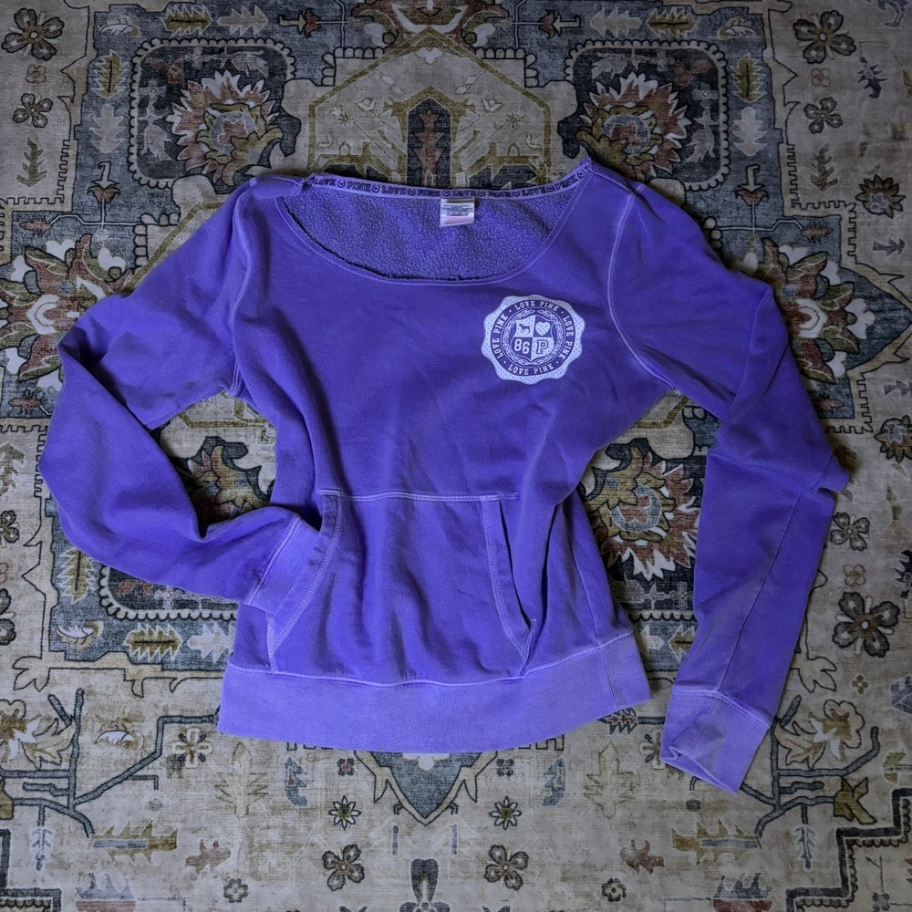 Y2K Victoria's Secret PINK Purple Scoop Neck Sweatshirt Love Pink 86 Crest Small